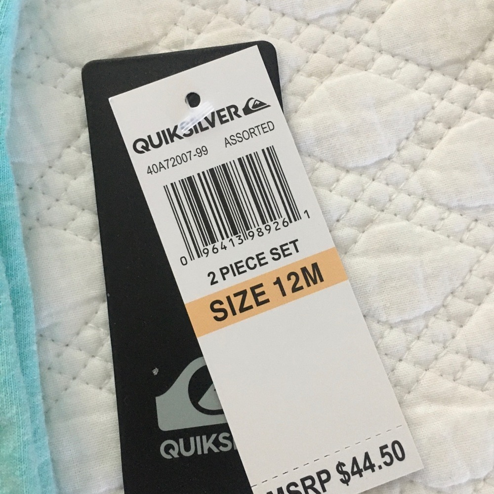 Quicksilver tee shirt